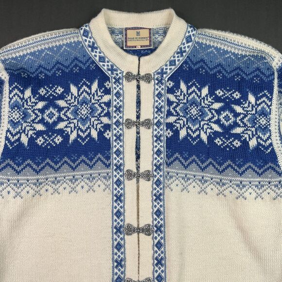 Dale of Norway Mens Cardigan Sweater sz L Fair Isle Wool Metal Clasps Blue White - Picture 2 of 11